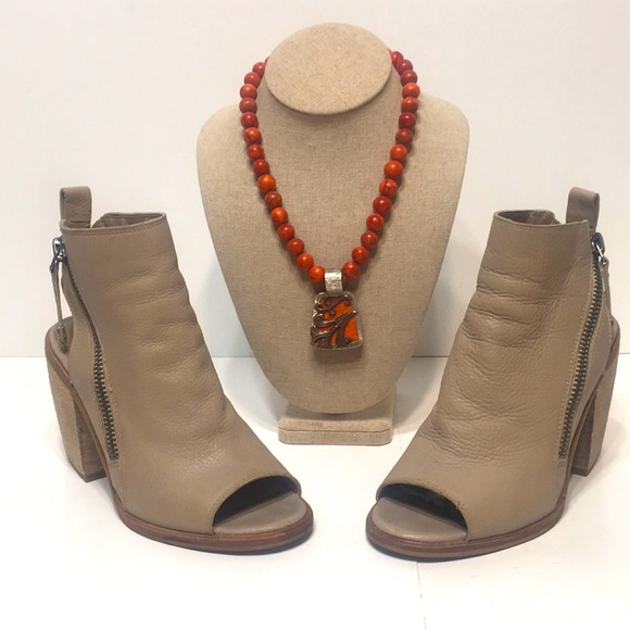 DOLCE VITA Leather Port Booties open toe Taupe 6.5 - Picture 2 of 14